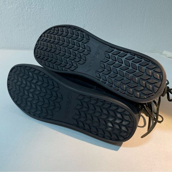 Ugg Koolaburra shazi black short boots size 11 - Picture 6 of 6